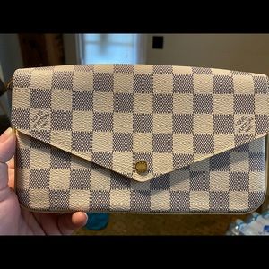 Louis Vuitton Felicie Pochette